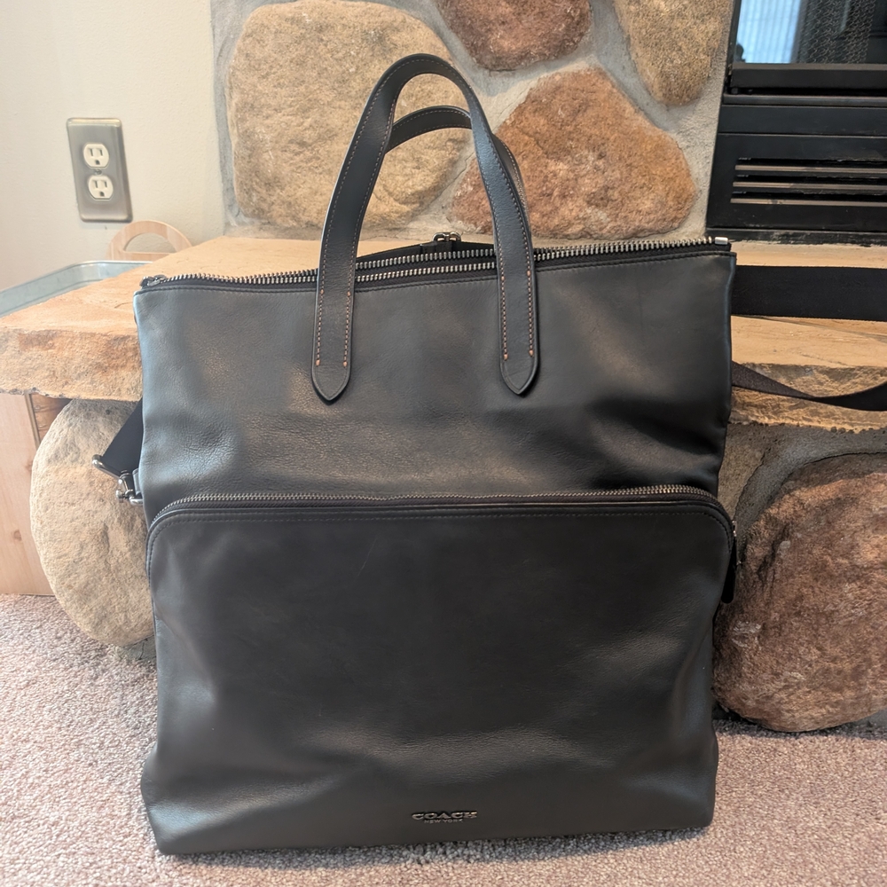 Unisex Coach Black Leather Crossbody Bag